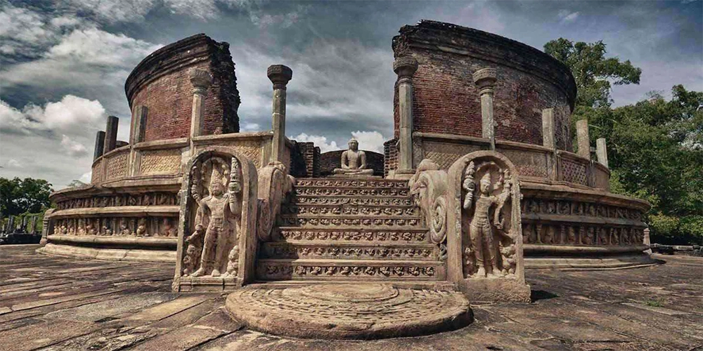 Polonnaruwa-Ancient-City-Sri-Lanka-Economy-Tours.png